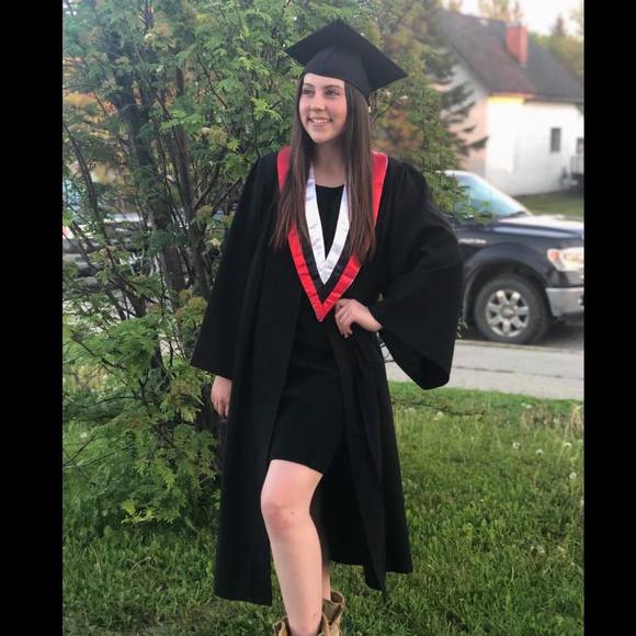 Meet your Posher, Nikki - Picture 1 of 1